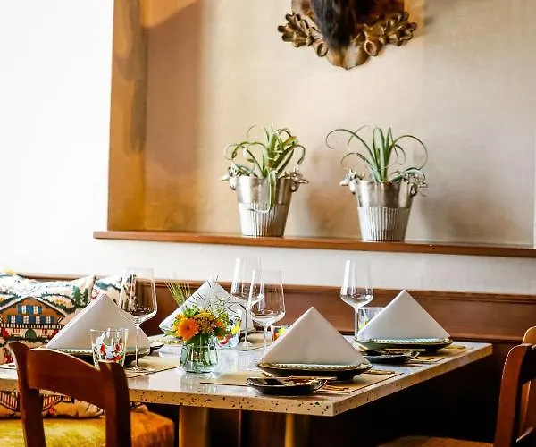 Der Knappenhof - & Restaurant 라이헤나우