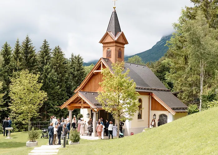 Der Knappenhof - & Restaurant 라이헤나우